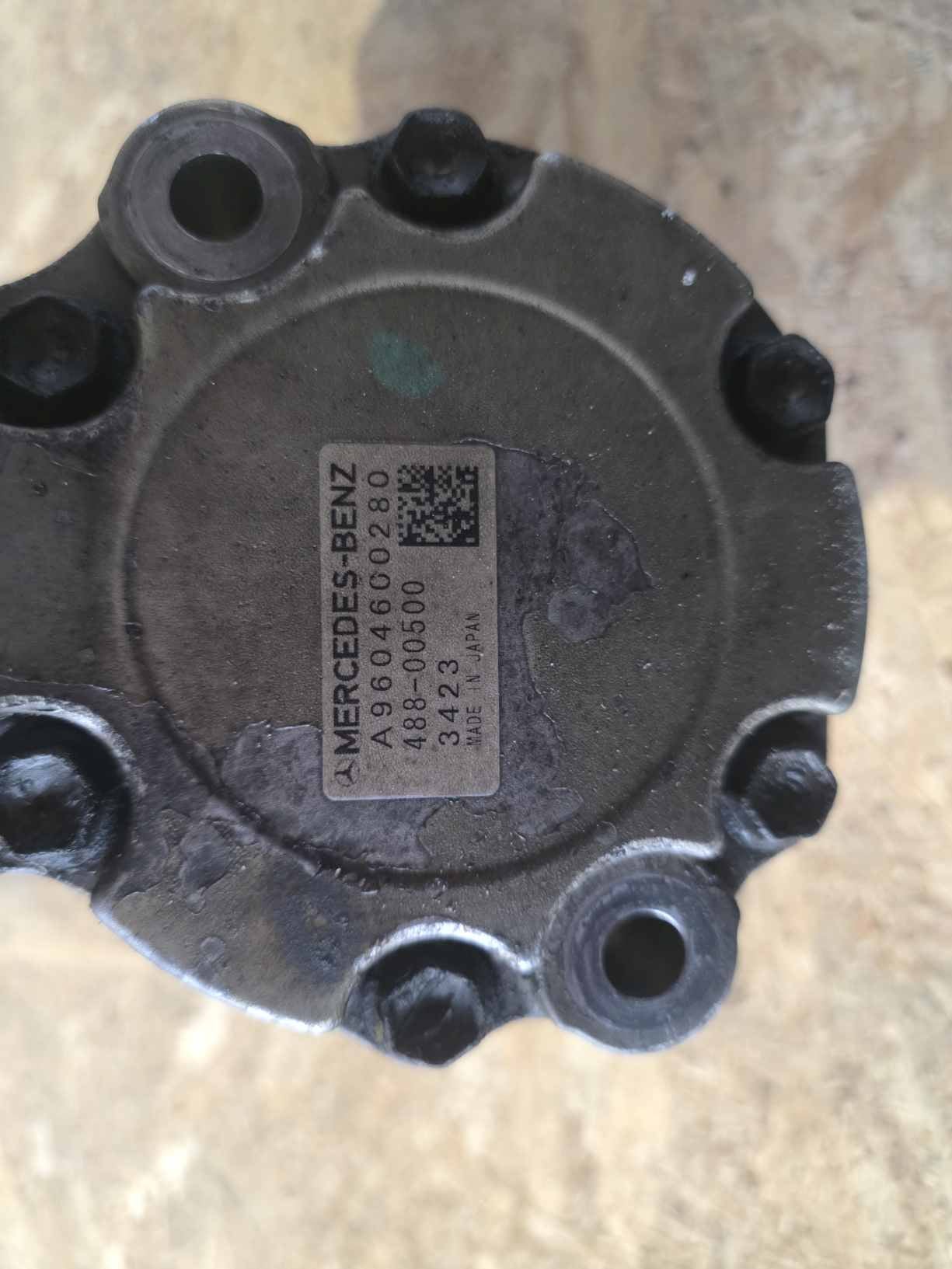 MERCEDES BENZ ACTROS MP4 / MP5 STEERING PUMP A9604600280