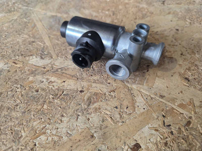 MERCEDES-BENZ WABCO 4720706390 SOLENOID VALVE