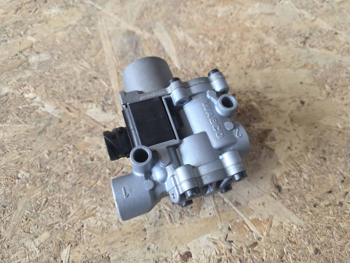 VOLVO DAF WABCO 4721950160 SOLENOID VALVE
