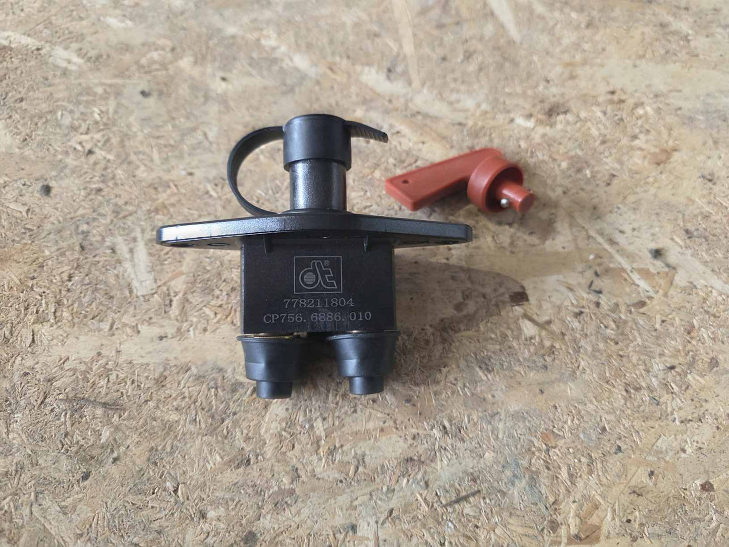 MAN TGS II BATTERY PART CP756. 6886. 010 778211804