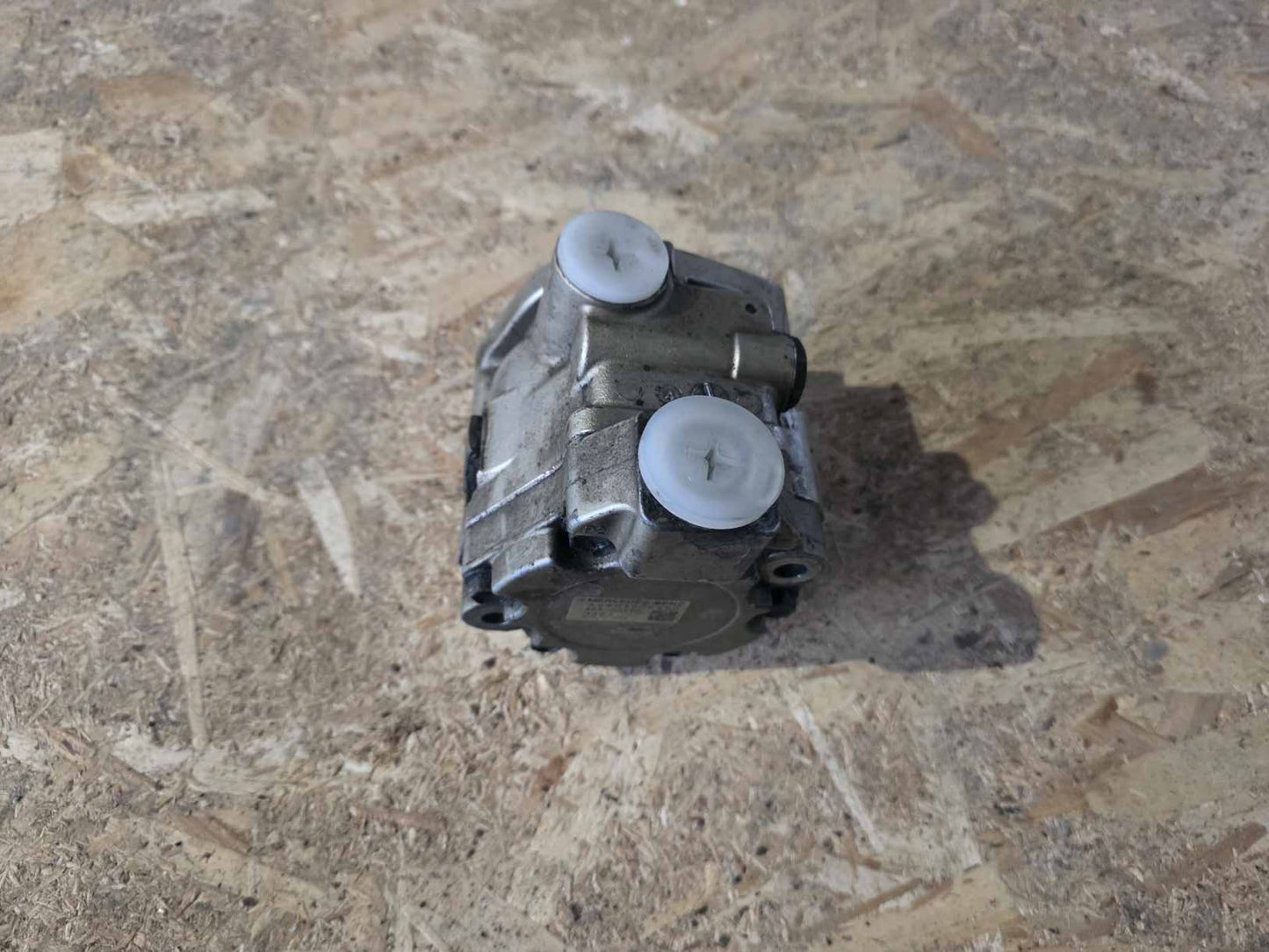 MERCEDES BENZ ACTROS MP4 / MP5 STEERING PUMP A9604600280