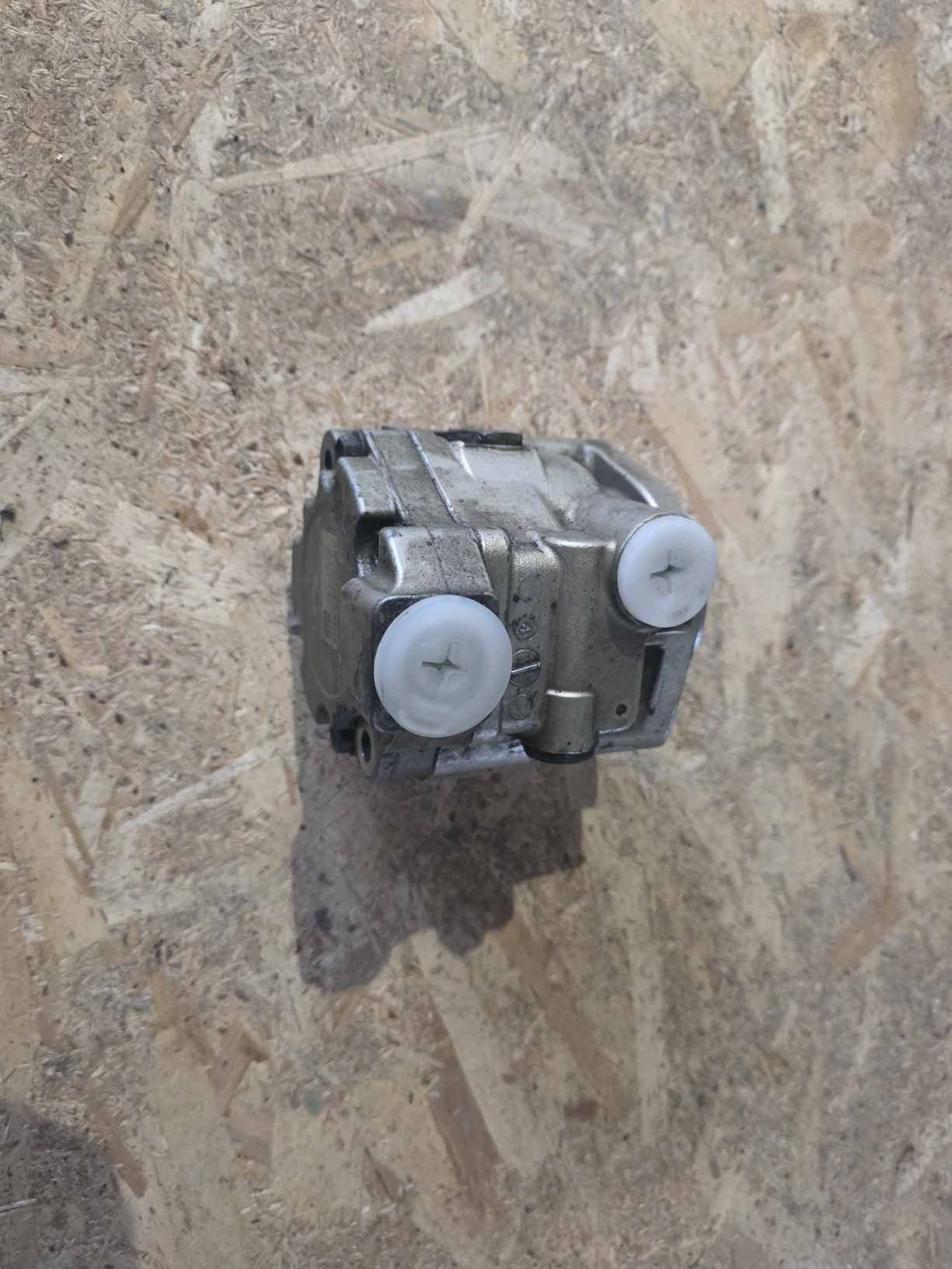 MERCEDES BENZ ACTROS MP4 / MP5 STEERING PUMP A9604600280