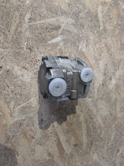 MERCEDES BENZ ACTROS MP4 / MP5 STEERING PUMP A9604600280