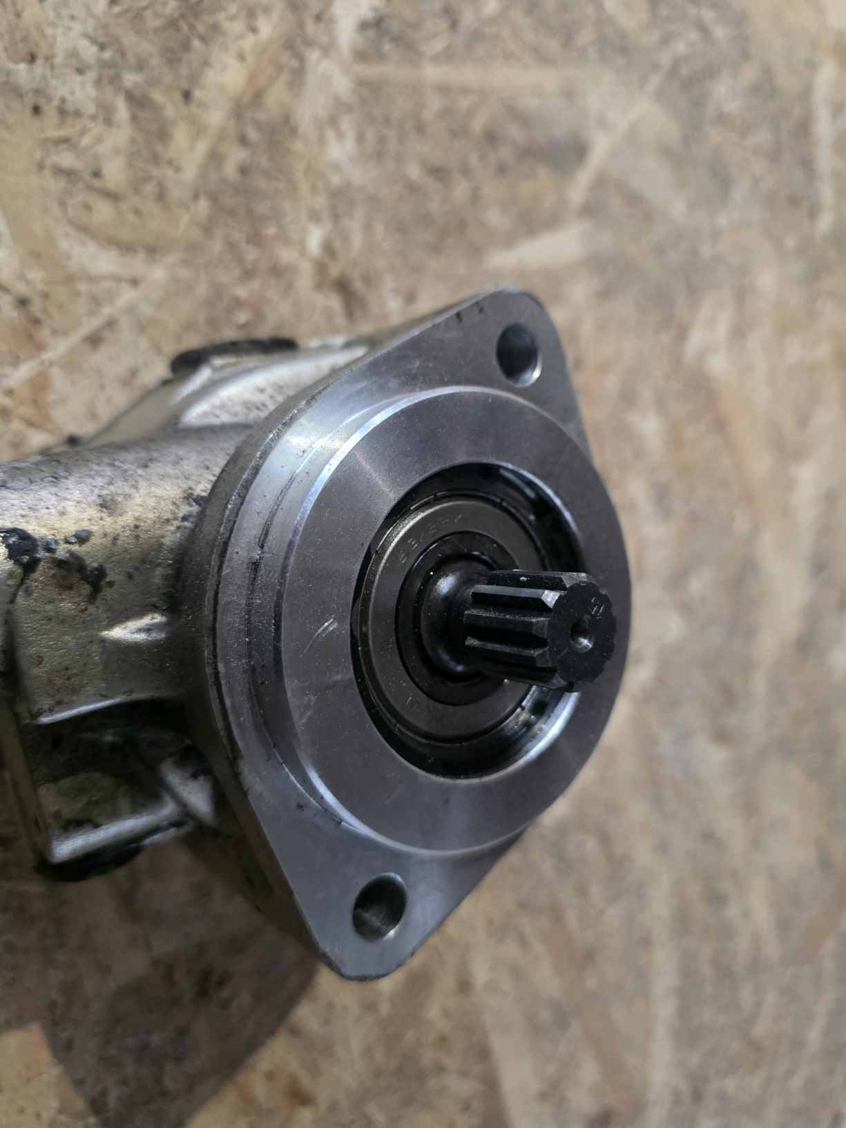 MERCEDES BENZ ACTROS MP4 / MP5 STEERING PUMP A9604600280