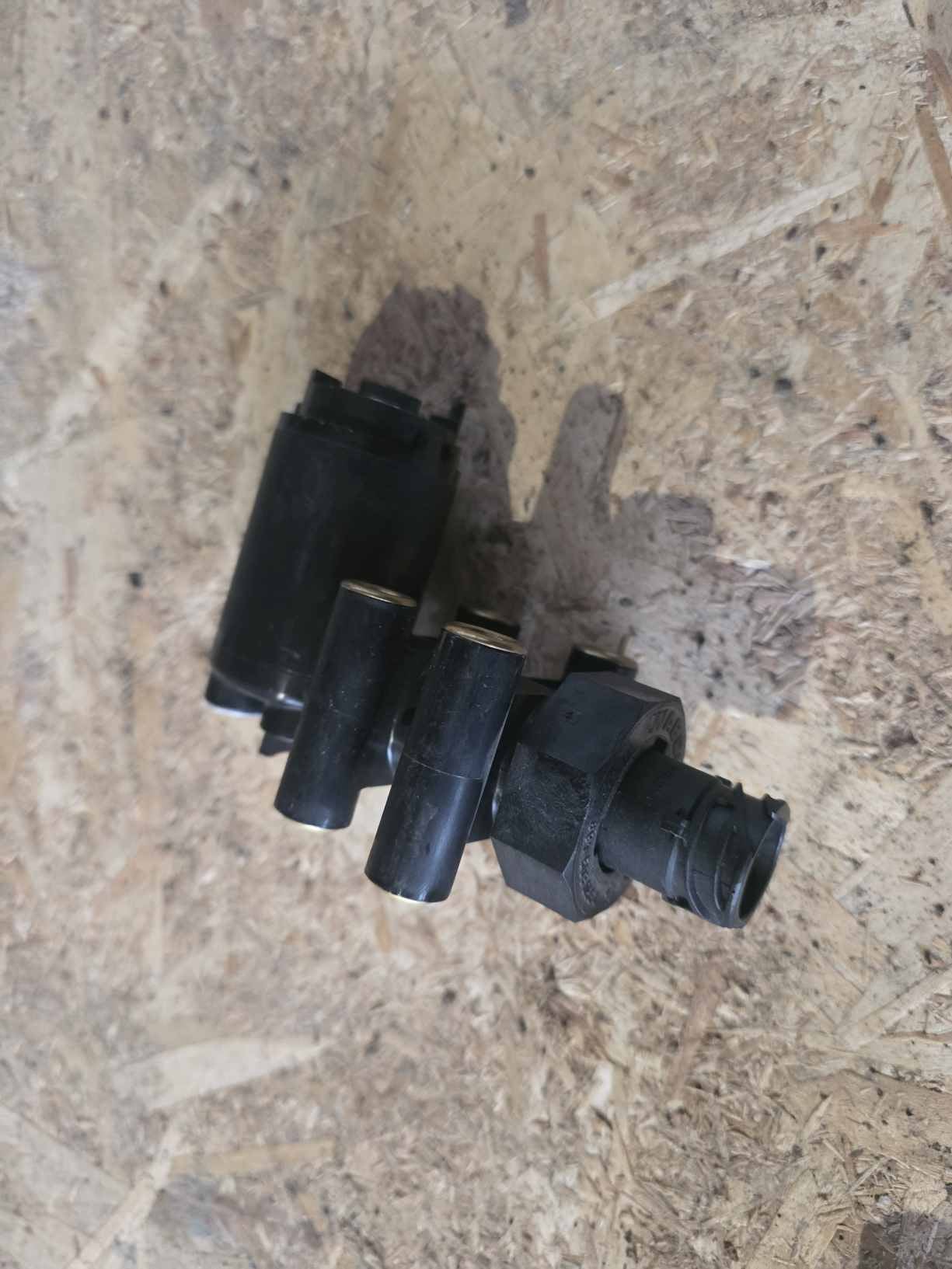 DAF IVECO SCANIA MAN VOLVO WABCO PNEUMATIC LEVEL SENSOR 4410500110