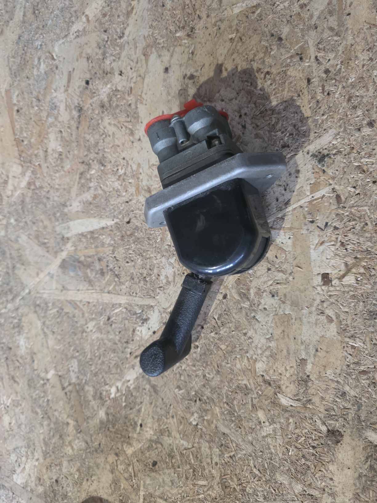 NEW VOLVO FH12 TRUCKTECHNIC HAND CONTROL VALVE TT05.11.031 1078958