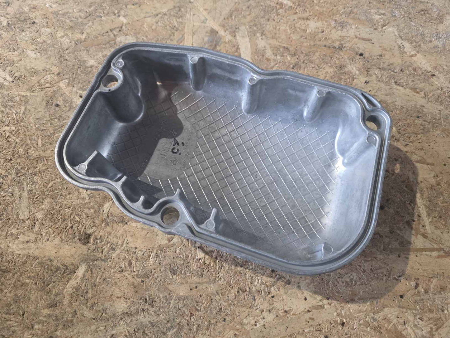 SCANIA 144/164 V8 ROCKER VALVES COVER 1491697
