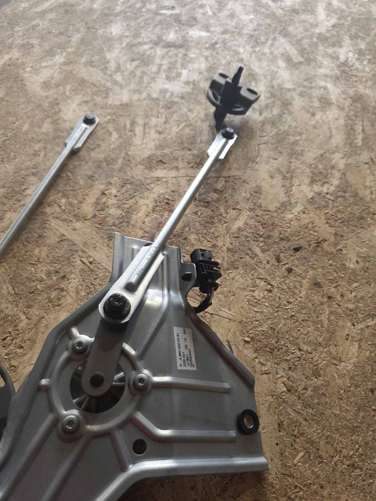 MERCEDES-BENZ ACTROS MP4 WIPER LINKAGE A9608202381