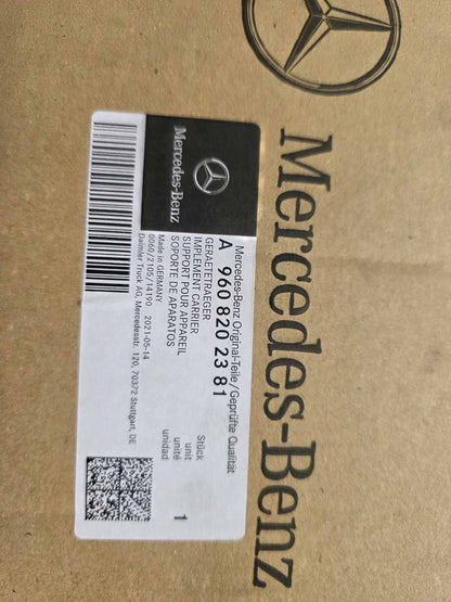 MERCEDES-BENZ ACTROS MP4 WIPER LINKAGE A9608202381