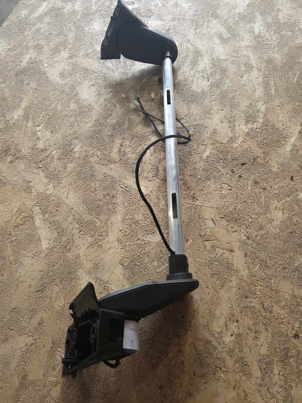 MERCEDES-BENZ ACTROS MP4 RIGHT SIDE MIRROR HOLDER A0018117814