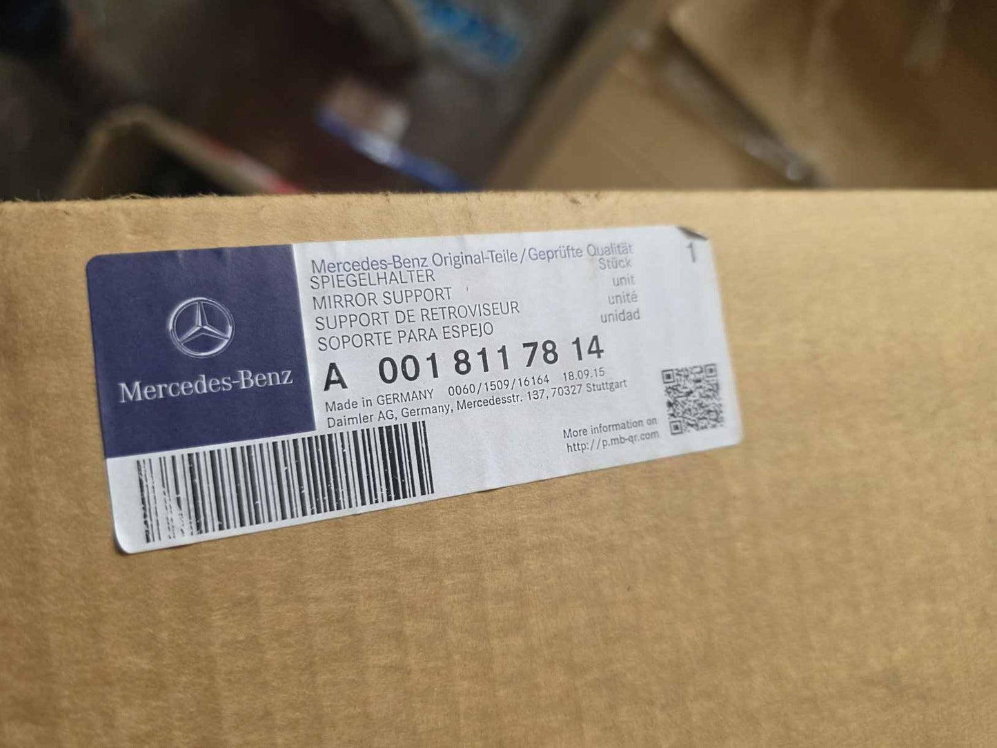 MERCEDES-BENZ ACTROS MP4 RIGHT SIDE MIRROR HOLDER A0018117814
