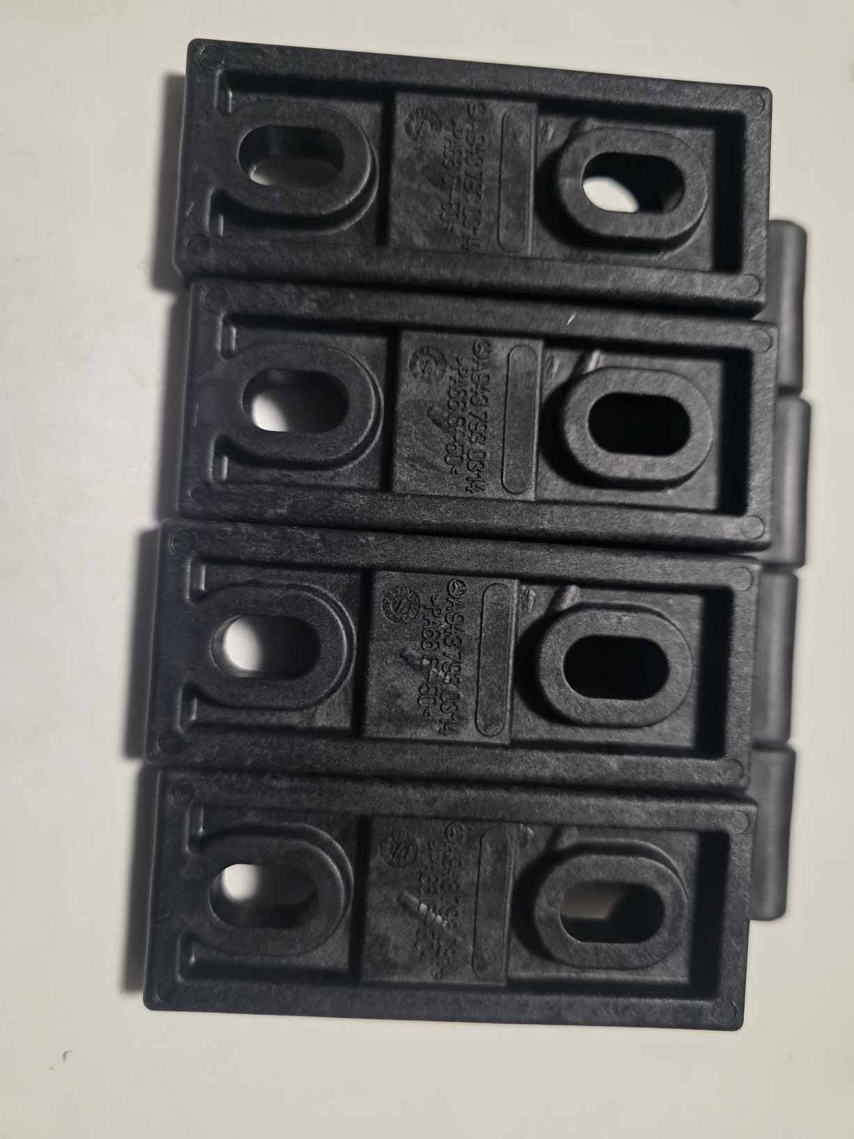 MERCEDES-BENZ 4X COMPLECT BODY PART A9437930314