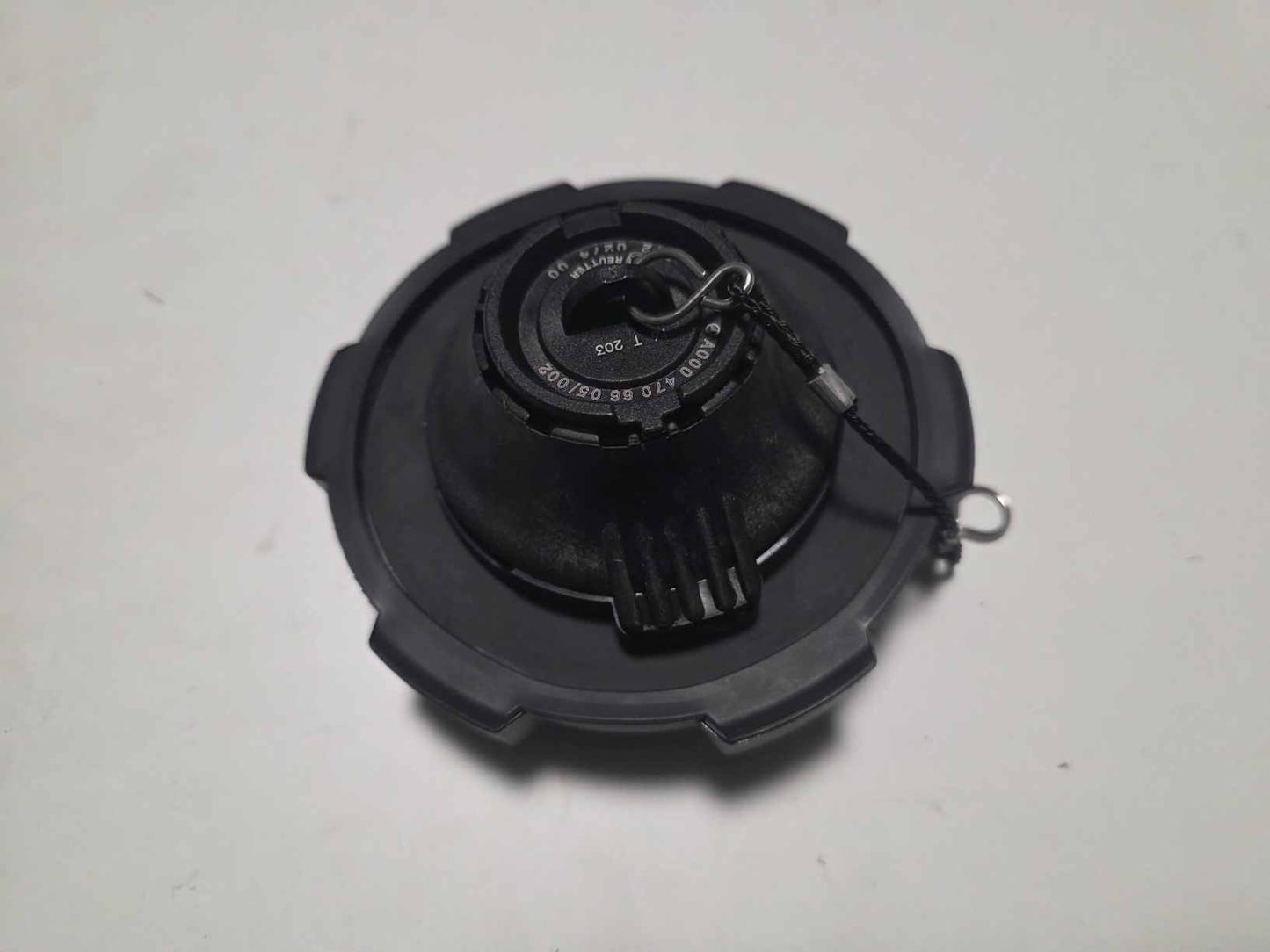 MERCEDES-BENZ ACTROS FUEL CAP A0004706605