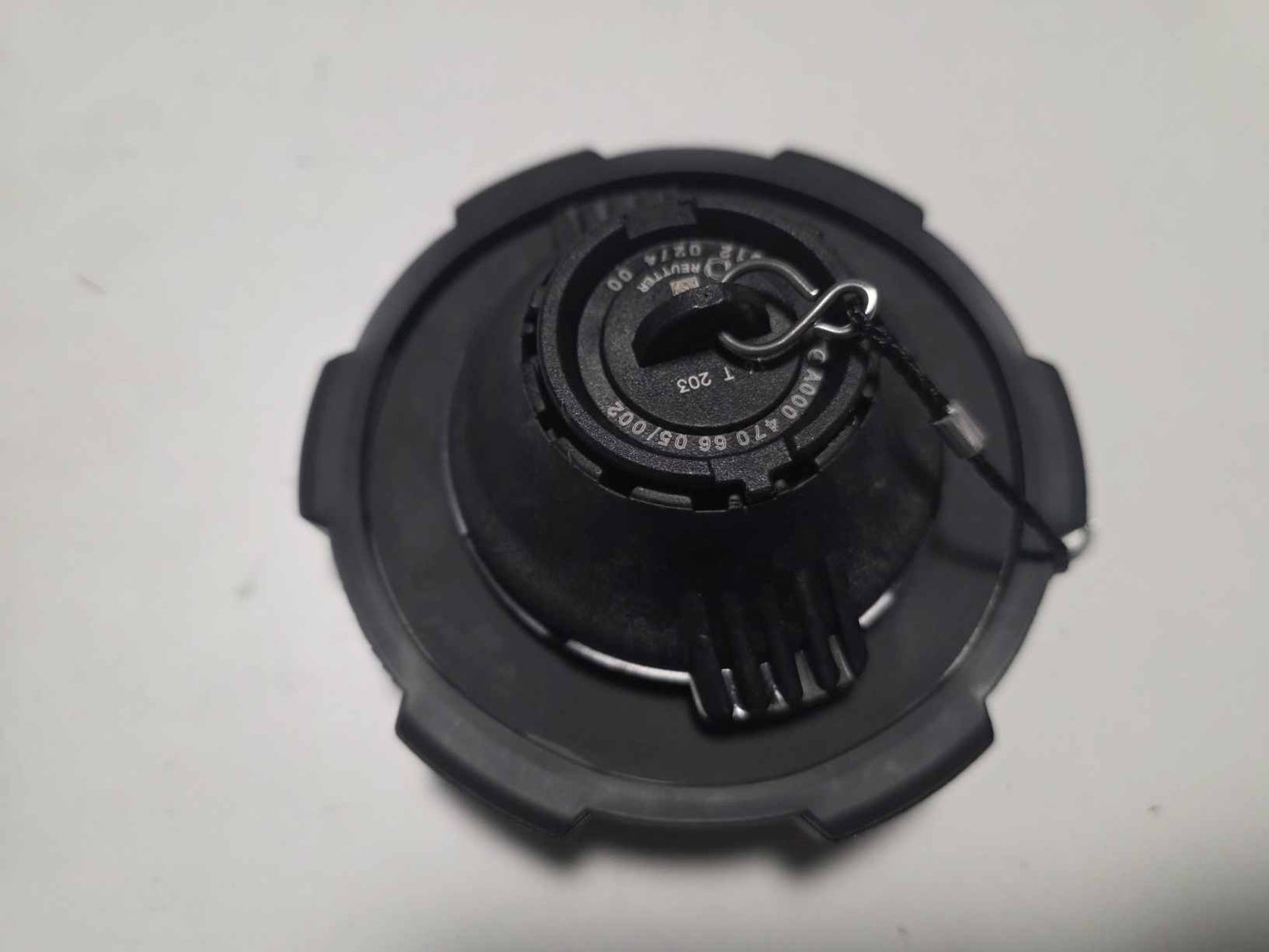 MERCEDES-BENZ ACTROS FUEL CAP A0004706605