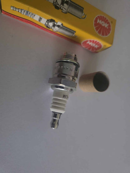 UŽDEGIMO ŽVAKĖ SPARK PLUG NGK B4-LM