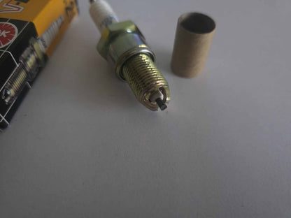 UŽDEGIMO ŽVAKĖ BKUR5ET10 NGK 7553 SPARK PLUG